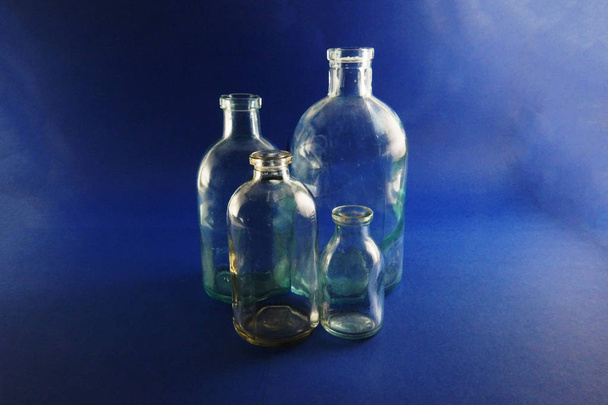 Set malá Vintage lahví láhve dekorativní malé láhve Retro Domů Decor malé lék lahví dekorativní jasné skleněných lahví bylina láhev - Fotografie, Obrázek