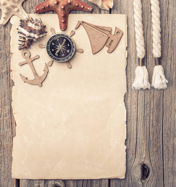 Kompasu, kotva, Starý papír s příslušenstvím, moře. - Fotografie, Obrázek
