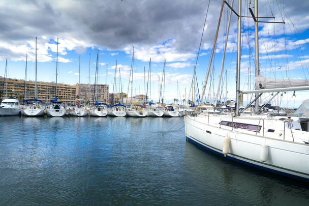 Marina de Saint Cyprien
 - Photo, image