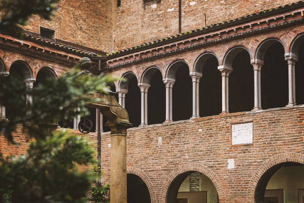 Santo Stefano cloisters - Foto, Imagem