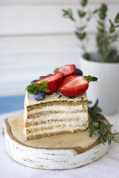 Dietary cake with berries. Piece of cake. Delicious, healthy dessert - Photo, Image
