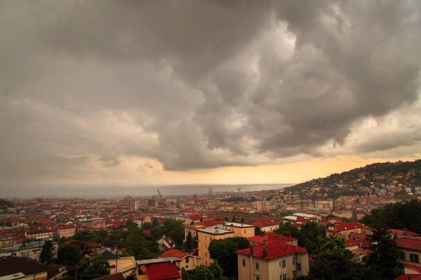 Bouře nad město Terst - Fotografie, Obrázek