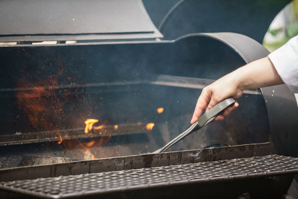 BBQ with coals and heat - Fotó, kép