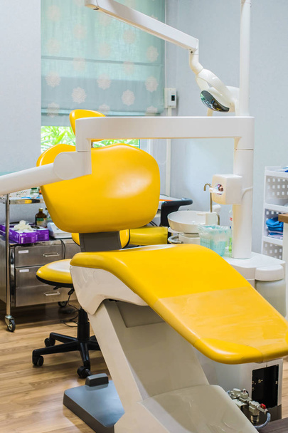 Οδοντιατρική καρέκλα στο νοσοκομείο - Φωτογραφία, εικόνα