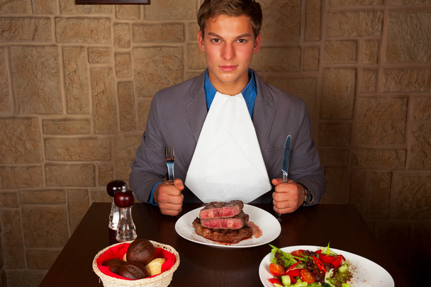 Eat a beef steak - Photo, Image