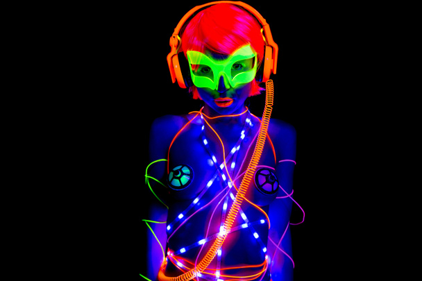 グロー uv ネオン セクシーなディスコ女性サイバー人形 - 写真・画像