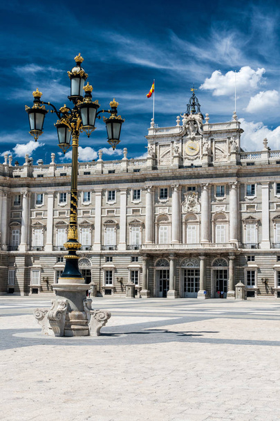 Palais royal espagnol à Madrid
 - Photo, image
