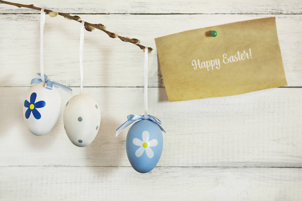 Velikonoční vajíčka na větev bílá - Fotografie, Obrázek