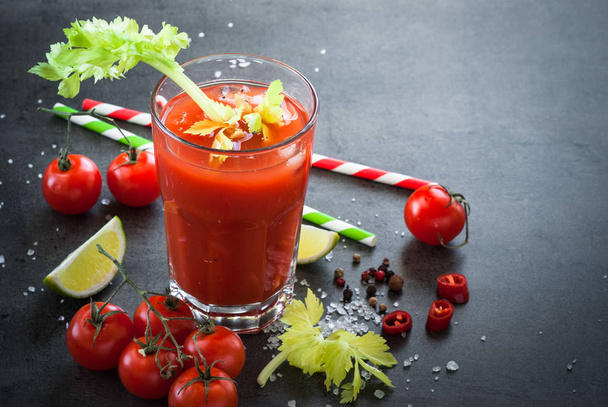 Bloody Mary coktail.  - Foto, afbeelding