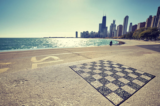 Placa de xadrez permanente ao ar livre no cais de Chicago
. - Foto, Imagem