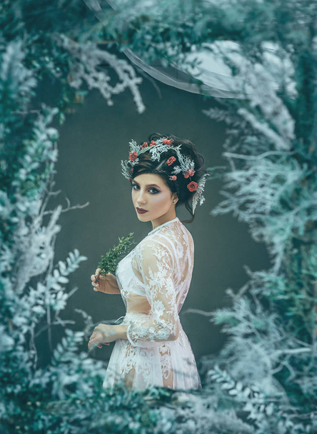 Artistic portrait of the snow queen - Foto, imagen