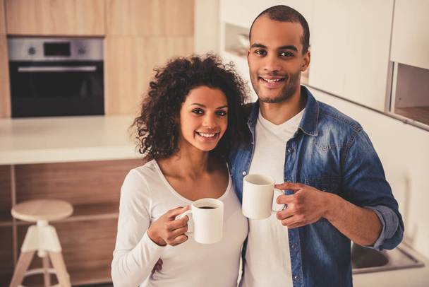 Afro American couple in kitchen - Foto, Imagen