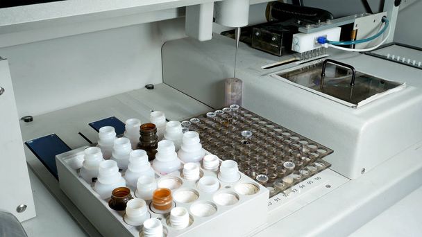 Bio lab lääketieteellinen klinikka kemiallinen automaattinen analysaattori
 - Valokuva, kuva
