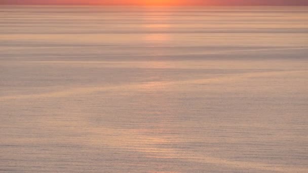 Piękny zachód słońca nad morzem - Materiał filmowy, wideo