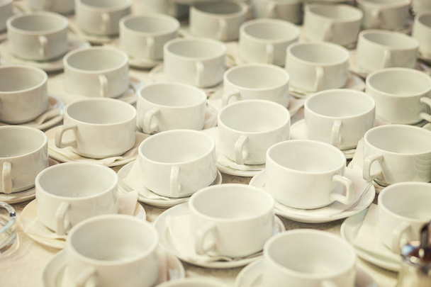 お茶セット、コレクション白コーヒー カップ、ビュッフェ、ケータリング - 写真・画像