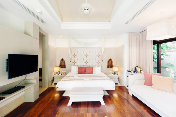 Luxury bedroom hotel interior - Фото, изображение