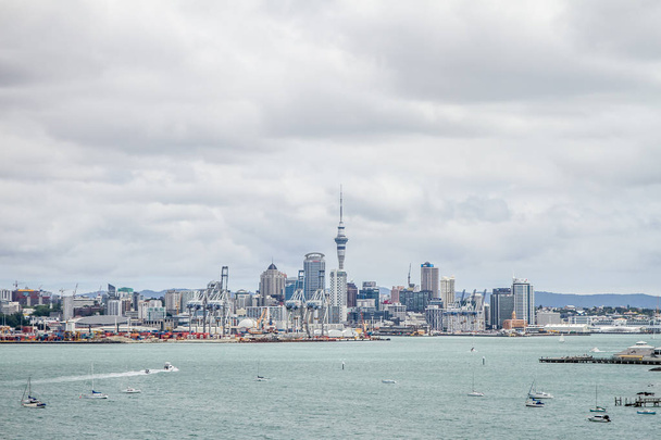 Cidade moderna de Auckland
 - Foto, Imagem