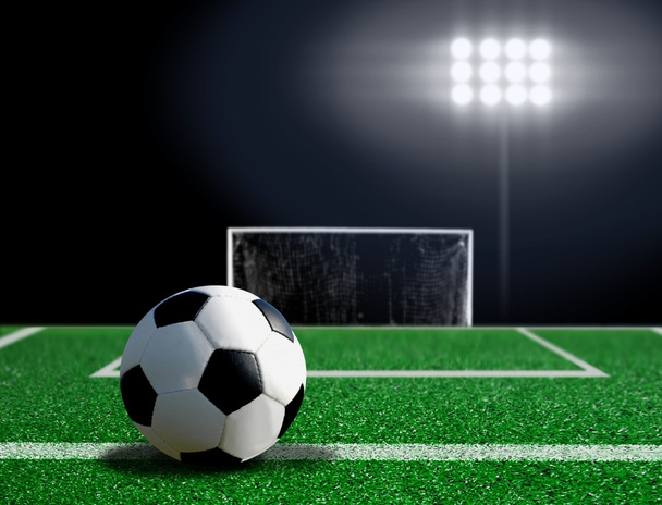 Футбольний м'яч вільний удар по траві
 - Фото, зображення