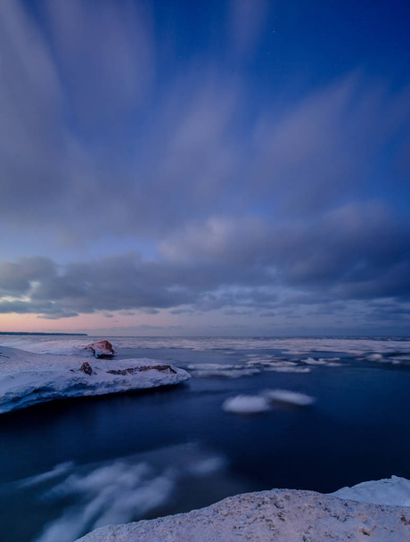 spring ice on lake Ladoga, Leningrad region, Russia - Foto, Bild