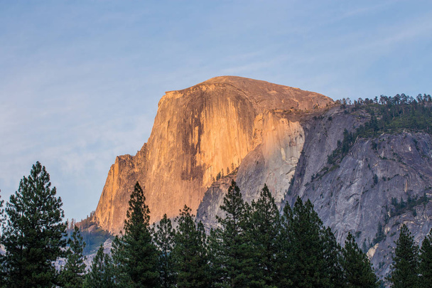 Montaña Half-Dome Yosemite - Foto, Imagen