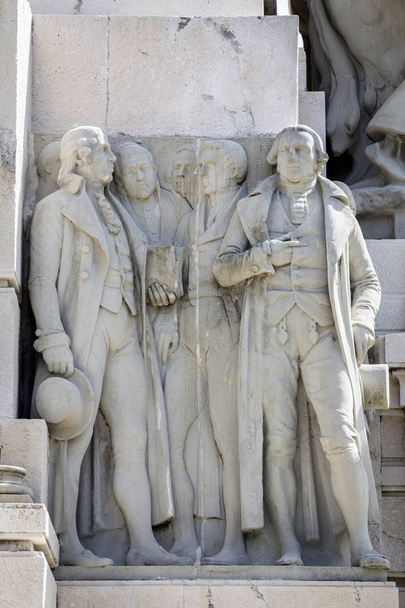 Monumento à Constituição de 1812, detalhe decorativo feito em pedra, Cádiz, Andaluzia, Espanha
 - Foto, Imagem