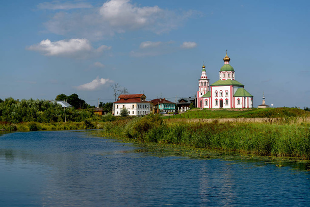 Old orthodox church in Suzdal - Zdjęcie, obraz