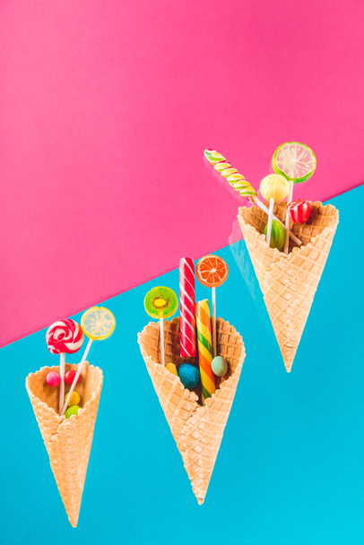 waffle cones and candies - Foto, imagen
