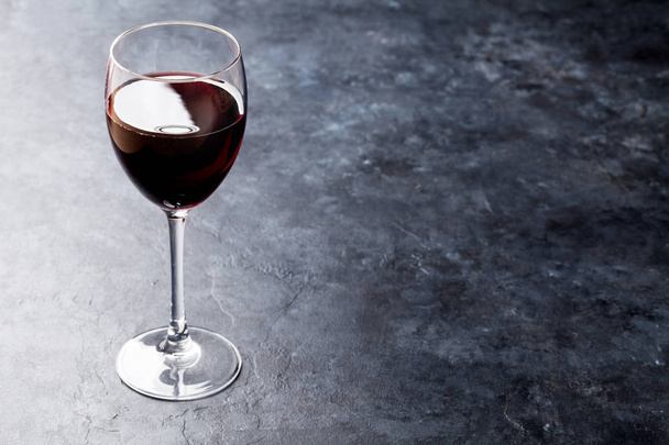 czerwony kieliszek wina - Zdjęcie, obraz