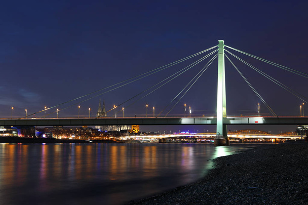 Мост Кёльна
 - Фото, изображение