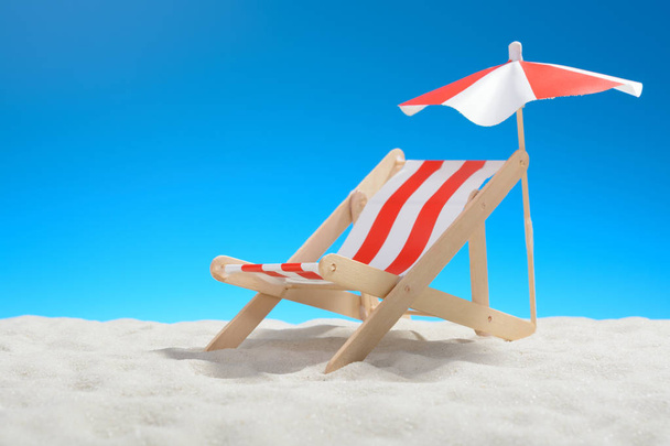 Крісло на пляжі
 - Фото, зображення