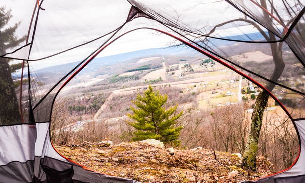 Görünüm üzerinden çadır Mountain side - Fotoğraf, Görsel