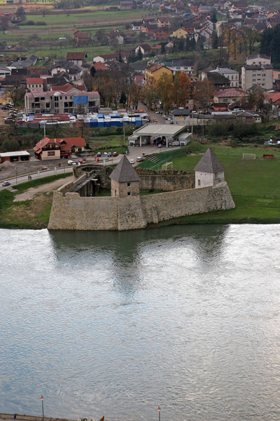 Kastel Fortress is een kasteel in Hrvatska Kostajnica, een stad in centraal Kroatië, in de buurt van de grens met Bosnië en Herzegovina - Foto, afbeelding
