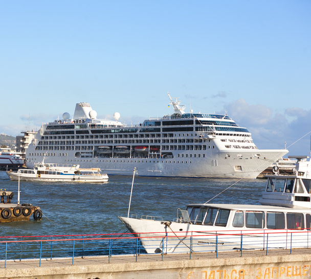 Cruise liner - Photo, Image