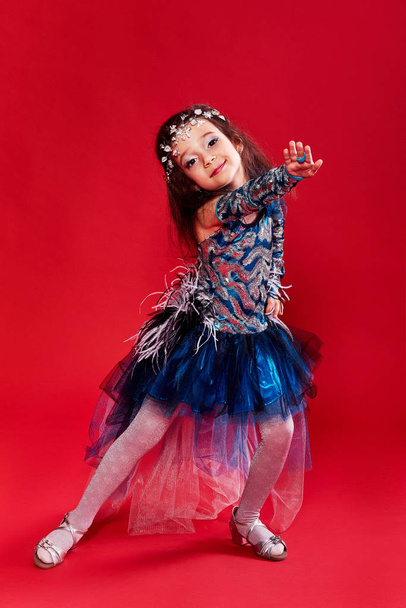 Little Girl Dancer - Foto, immagini