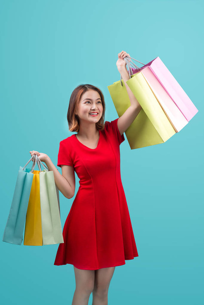 woman holding shopping bags - Foto, Imagen