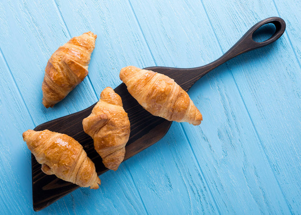 frische Mini-Croissants - Foto, Bild