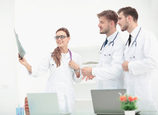 Portrait of group of smiling  doctors working together and smili - Photo, Image