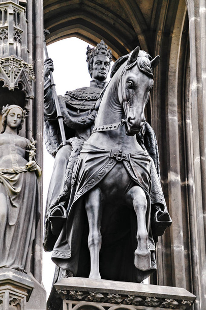 プラハの川の銀行にある皇帝フランツ像の彫刻詳細 - 写真・画像