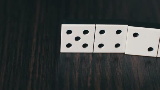 Domino stukken in close-up - Video