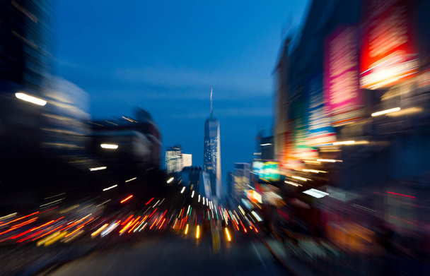 マンハッタン新しいヨーヨーの忙しいストリート シーンの抽象的な夜景 - 写真・画像