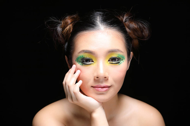 Asian Woman Fashion Makeu - Foto, Imagen