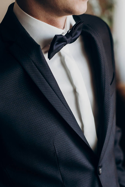 groom with bow tie - Фото, изображение
