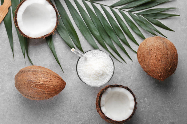 Beautiful composition with coconut water   - Foto, Bild