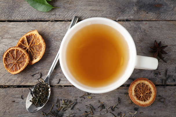 Cup of aromatic tea   - Foto, imagen