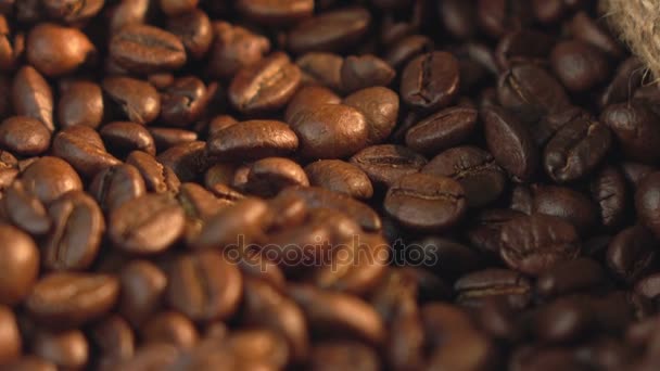 Dvě videa z rotující kávová zrna v rozlišení 4k - Záběry, video