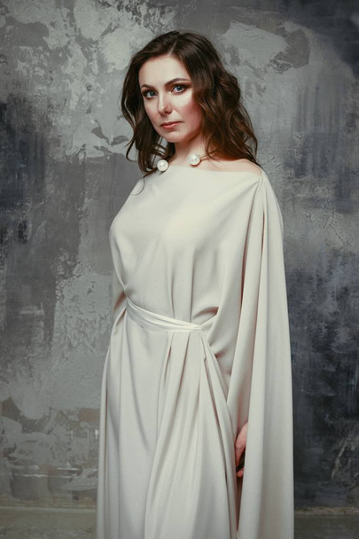 Young woman in elegant dress - Valokuva, kuva