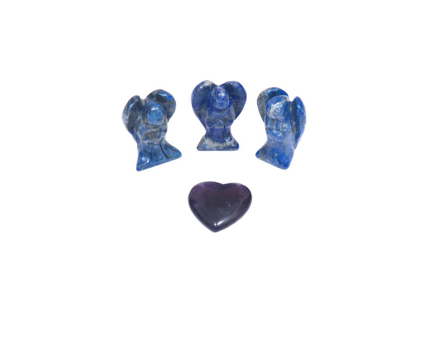 Ametisti sydän ja kolme lapis lazuli enkeliä
 - Valokuva, kuva