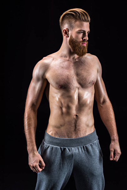 bearded sportsman posing  - Fotografie, Obrázek