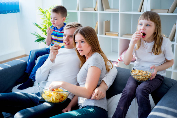Family watching a film - Φωτογραφία, εικόνα