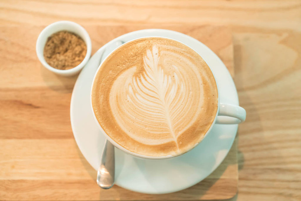hot latte in coffee shop - Фото, зображення